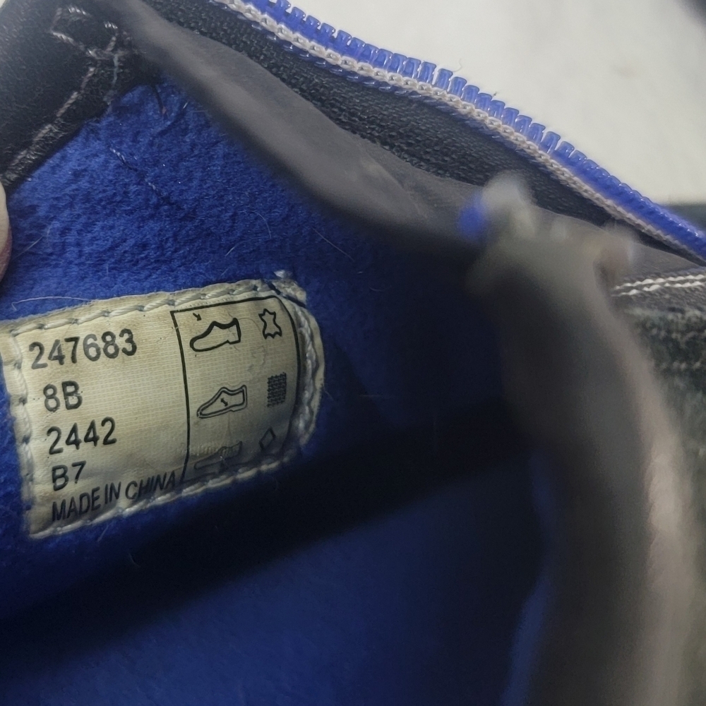 Lands End Women's size 8B. In excellent condition. These are so comfortable. - Picture 3 of 7